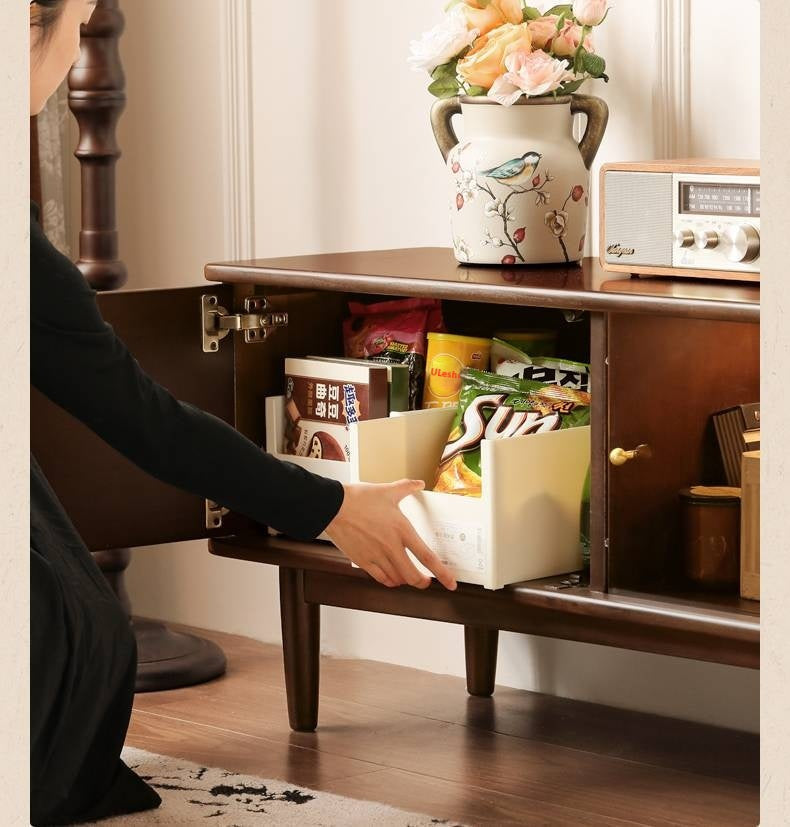 Poplar Solid Wood French Retro TV Cabinet