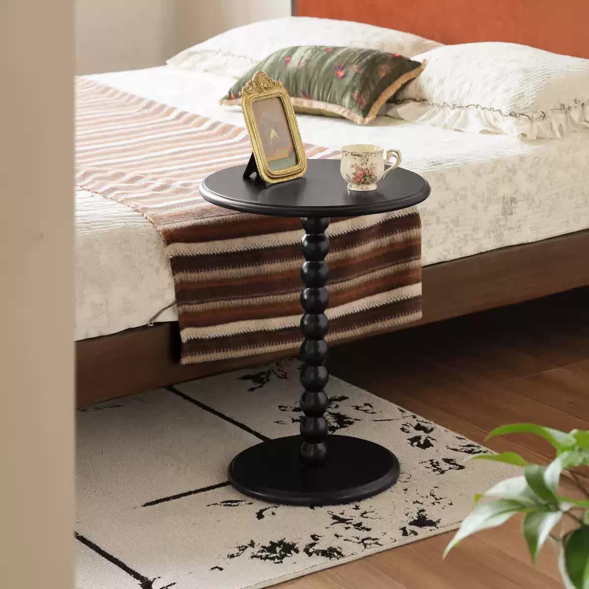 Poplar, Rubber Solid Wood American Retro Side Table.